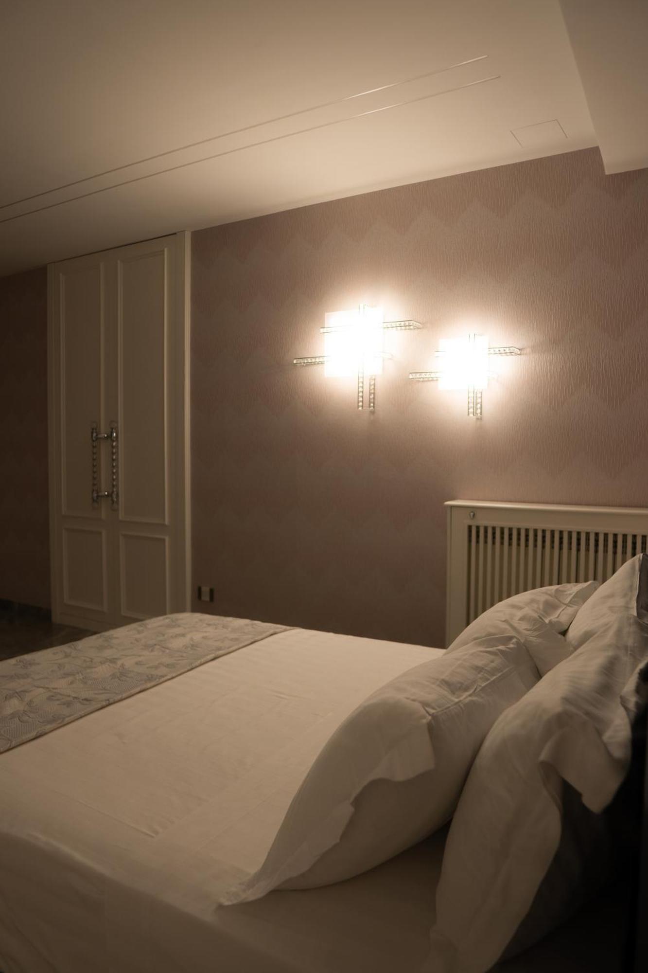 Suite D'Elite Chiaia Neapel Exterior foto